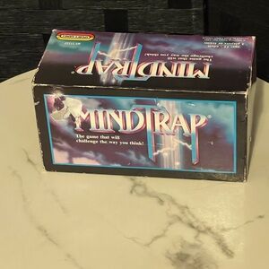 Vintage Mindtrap Mind Trap Board Trivia Card Game 1/2 game new